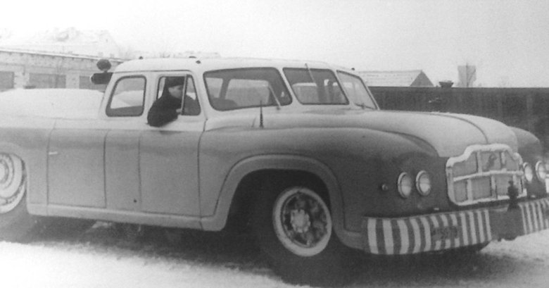 Советский Аэродромный тягач МАЗ-541