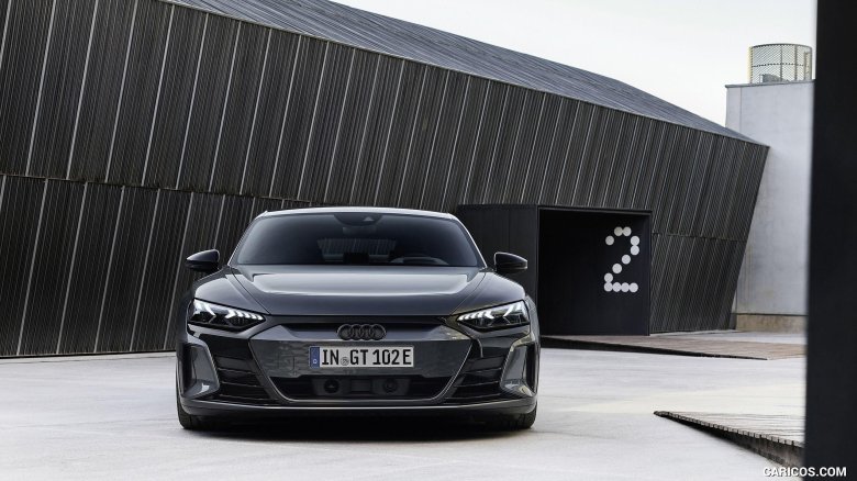 Ауди е-трон gt 2021