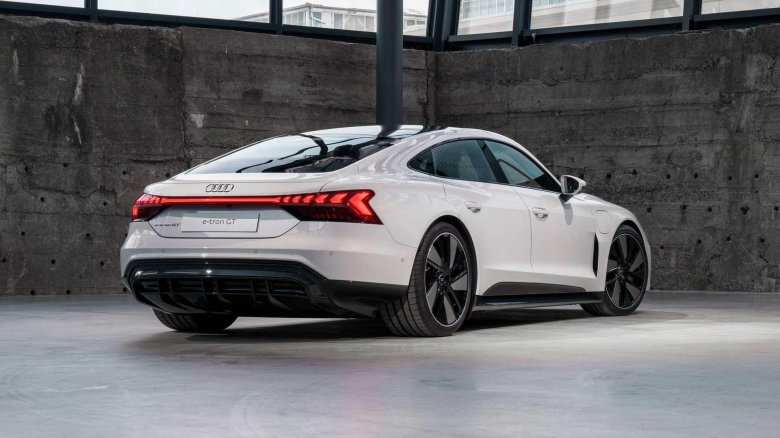 Audi e tron gt 2021
