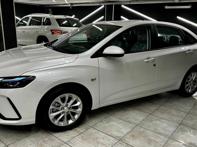 Шевроле монза 2023