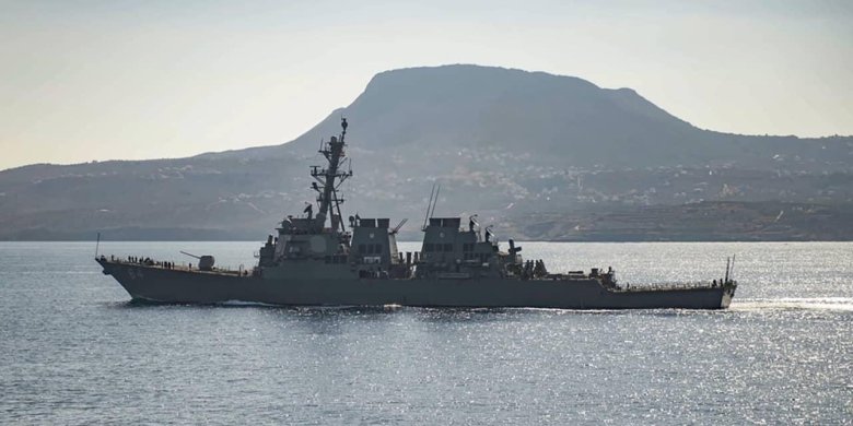 Американский эсминец \ uss the sullivans\