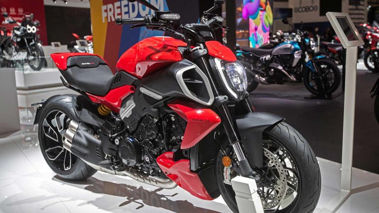 Электромотоцикл Diavel