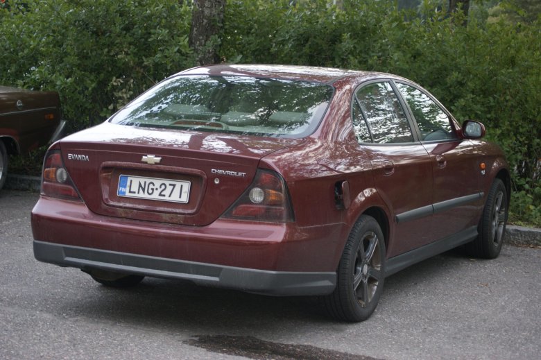 Chevrolet Evanda 2000-2006