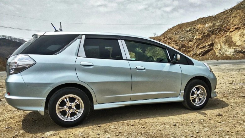 Хонда фит шаттл