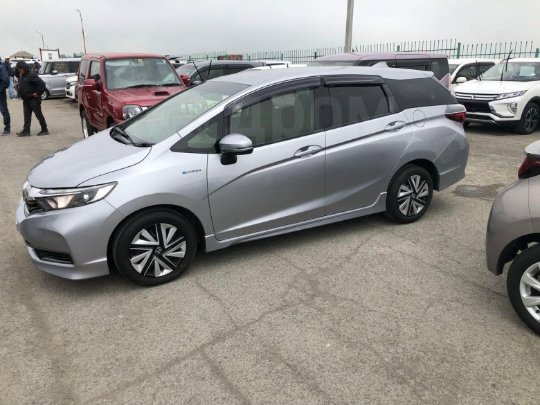 Хонда фит шаттл 2019