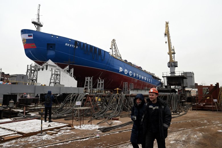 Ледокол 22220