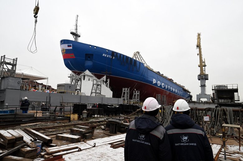 Ледокол 22220