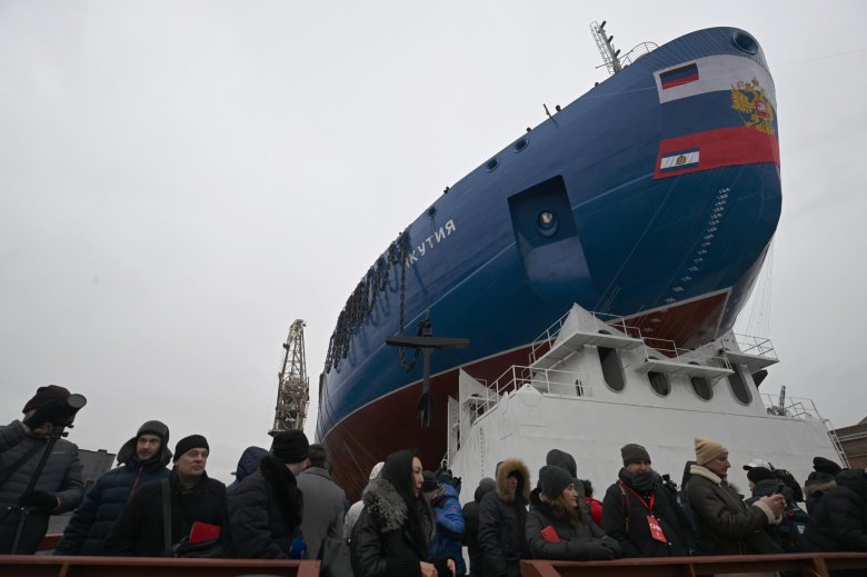 Ледокол 22220 Якутия