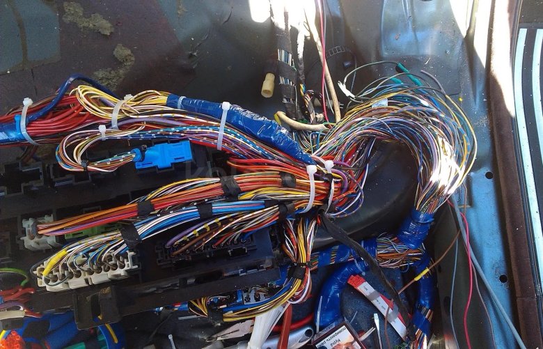 Салонная проводка е36