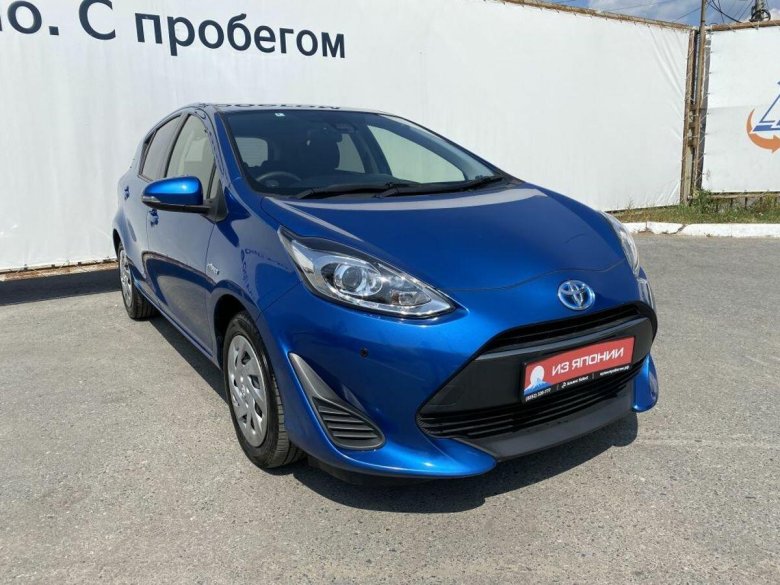 Тойота Аква