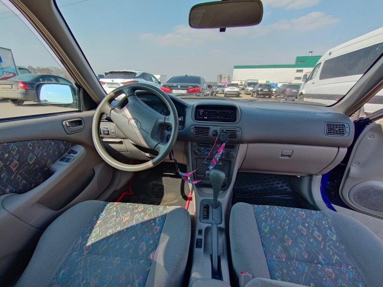 Тойота королла универсал 1998 салон