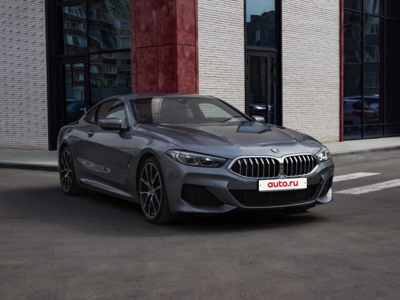 Серая бмв