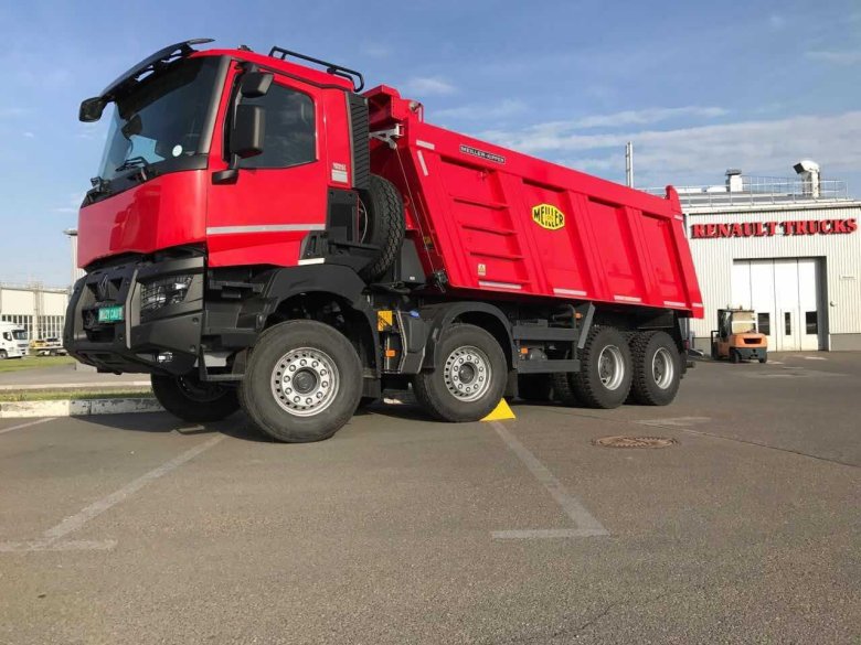 Рено Керакс 8х4 самосвал