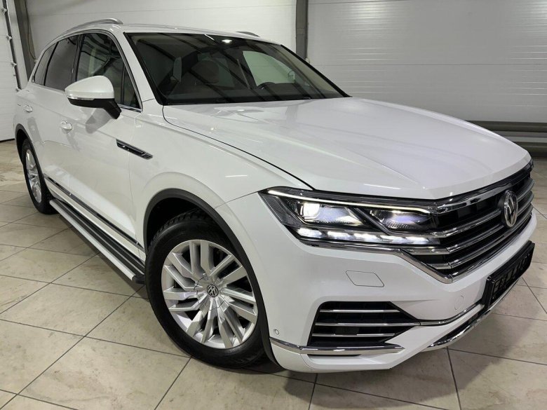 Фольксваген туарег 2019 белый