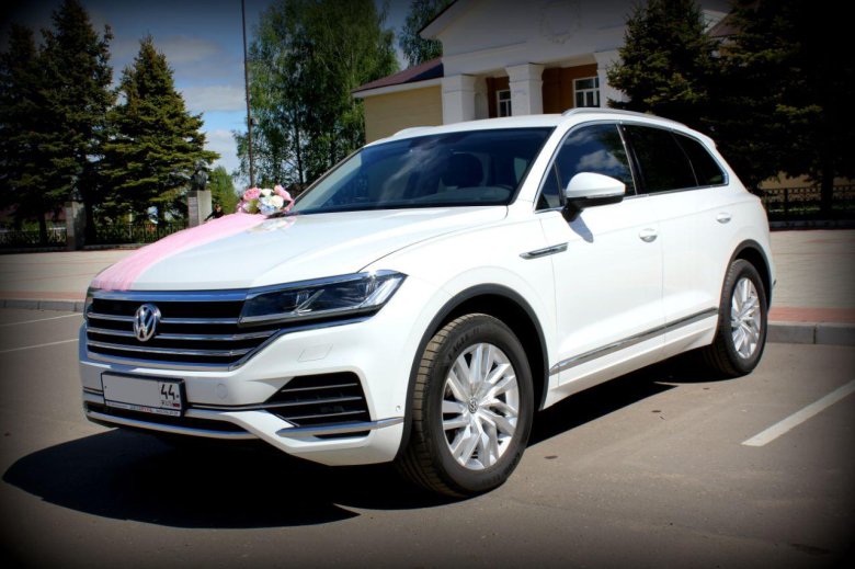 Туарег новый белый