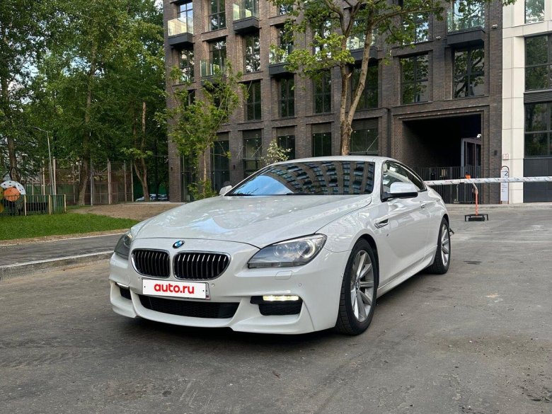 Белая бмв