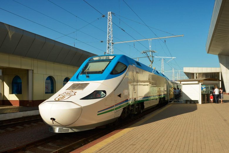 Afrosiyob электропоезд