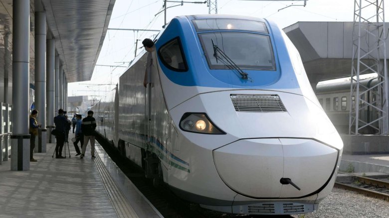 Узбекистан скоростной поезд Афросиаб