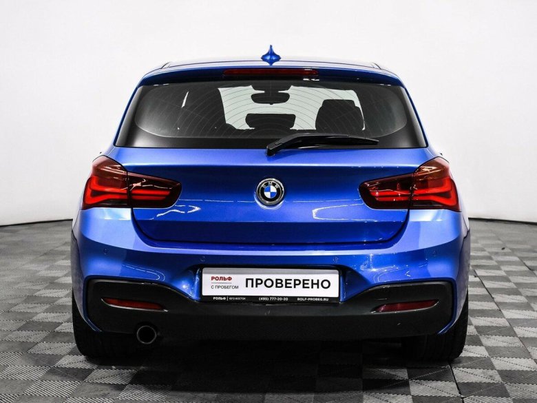 Синий бмв