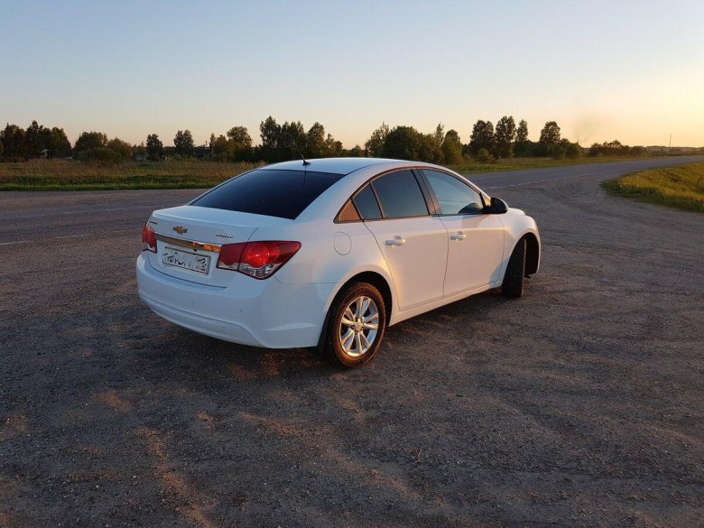 Chevrolet Cruze 2015 белая