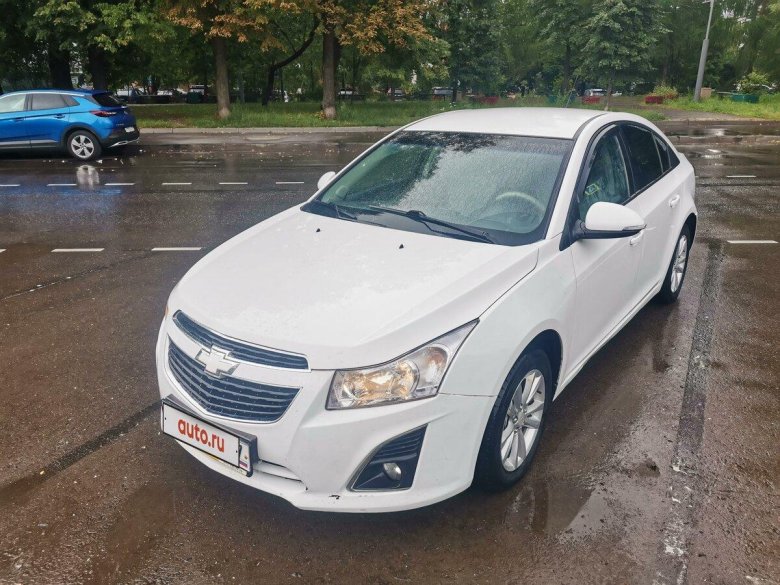 Шевроле Круз 2013 1.8 автомат