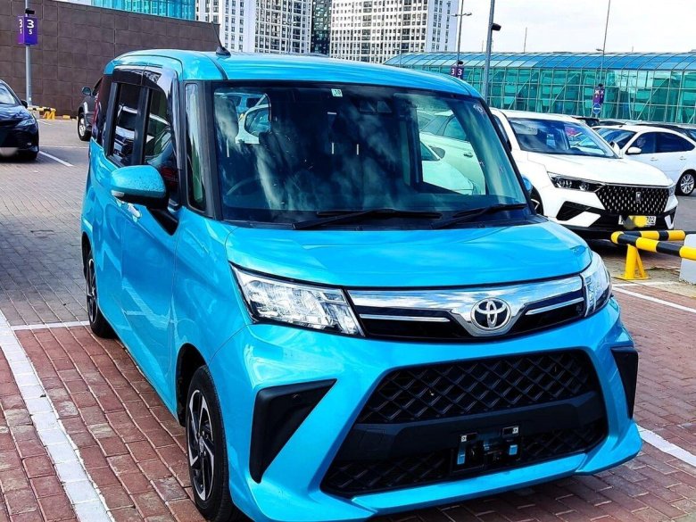 Тойота руми 2021