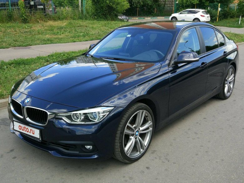 БМВ 3 318i