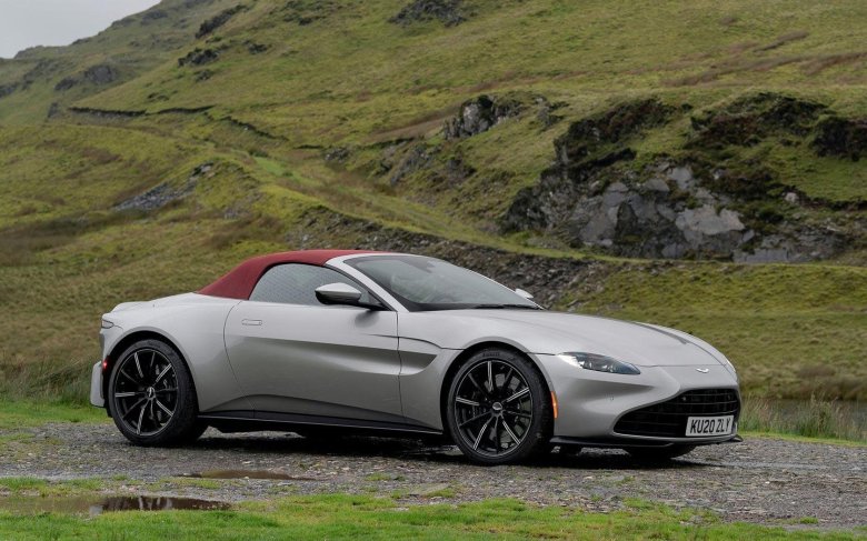 Aston Martin Vantage 2021