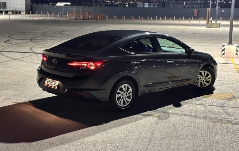 Hyundai elantra 2019