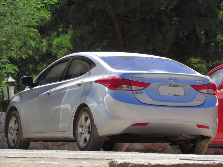 Хендай Элантра 1.6 GLS