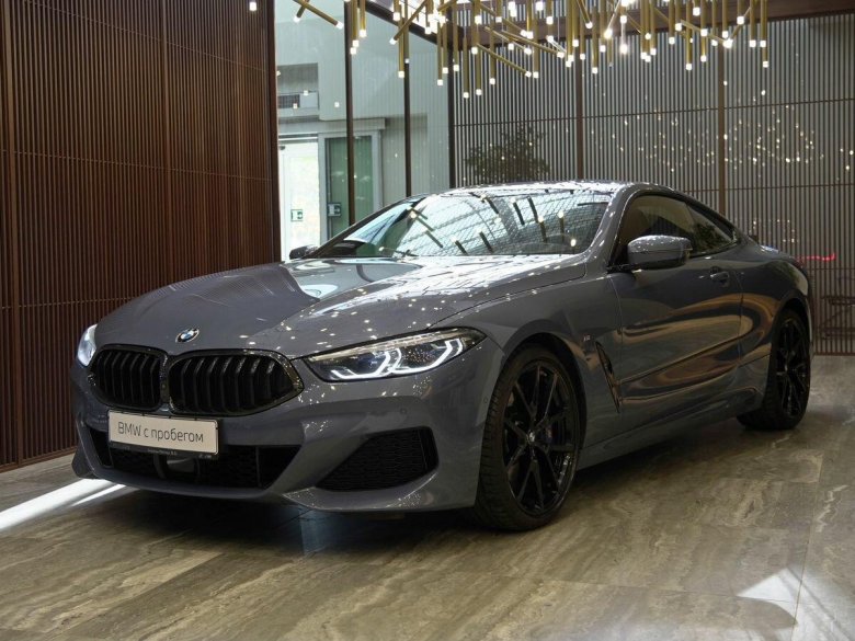 BMW 8
