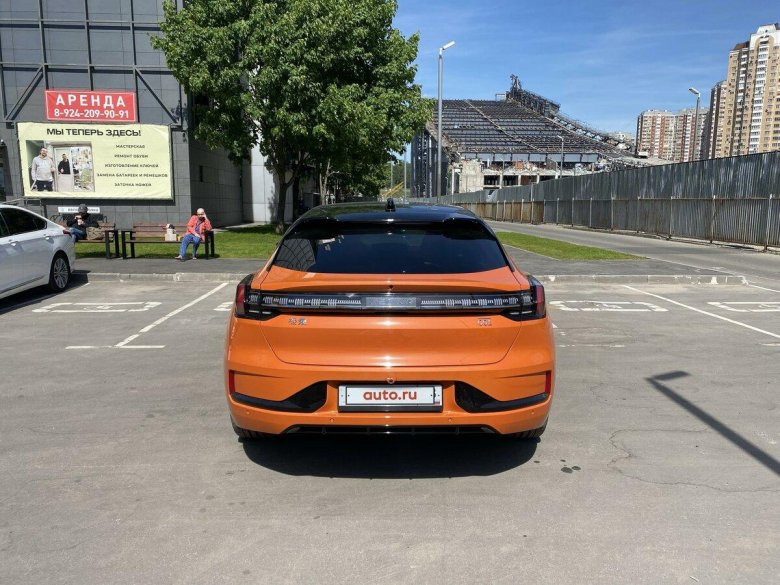 Zeekr 001 100 kwh 2023 оранжевый