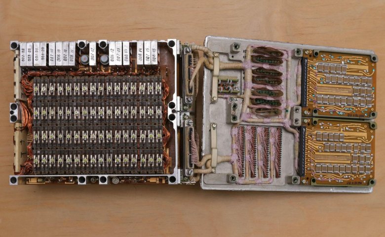 Запоминающее устройство