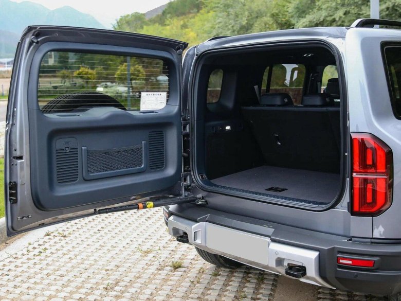 BYD fangchengbao Leopard