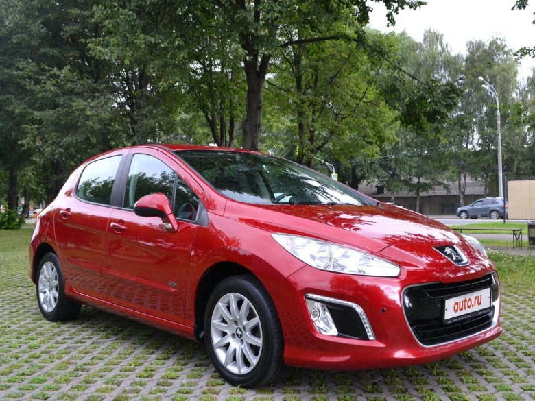 Пежо 308 2011 года