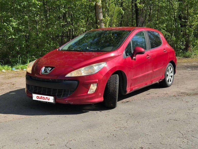 Пежо 308 2010 года