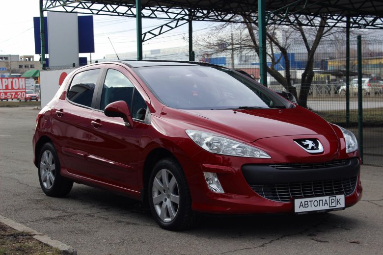 Пежо 308 красная