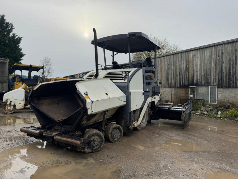 Асфальтоукладчик vogele super 1800-2