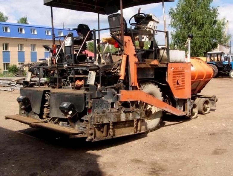 Асфальтоукладчик асф-к-2-04