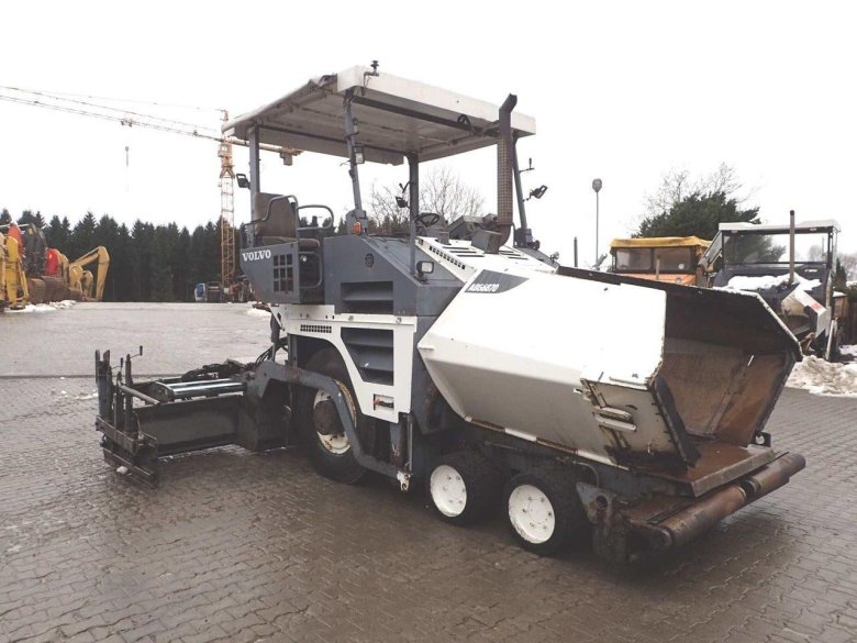 Асфальтоукладчик Титан 6870