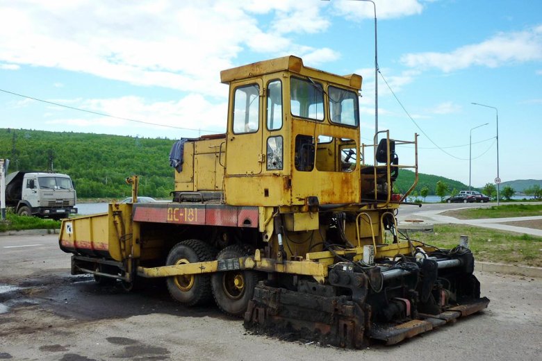 Асфальтоукладчик ДС-189
