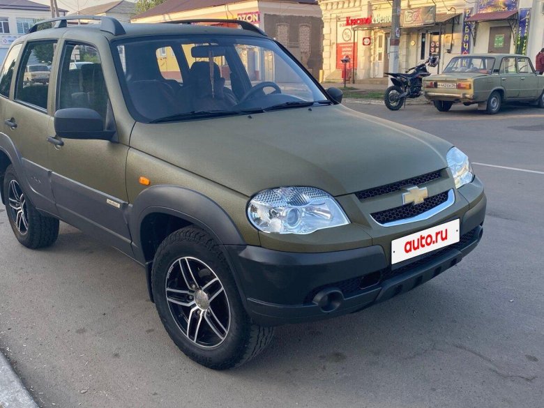 Нива шевроле зеленый металлик