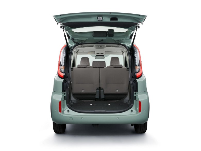 Тойота Сиента 2023