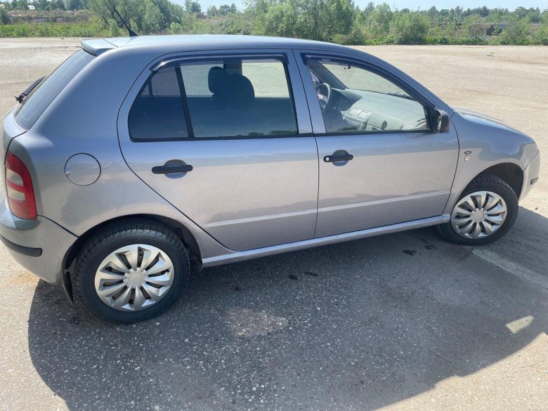 Шкода фабия 2003 года 1.4