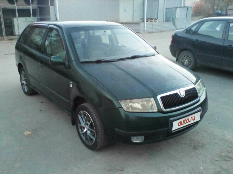 Шкода Фабия 2002 1.4