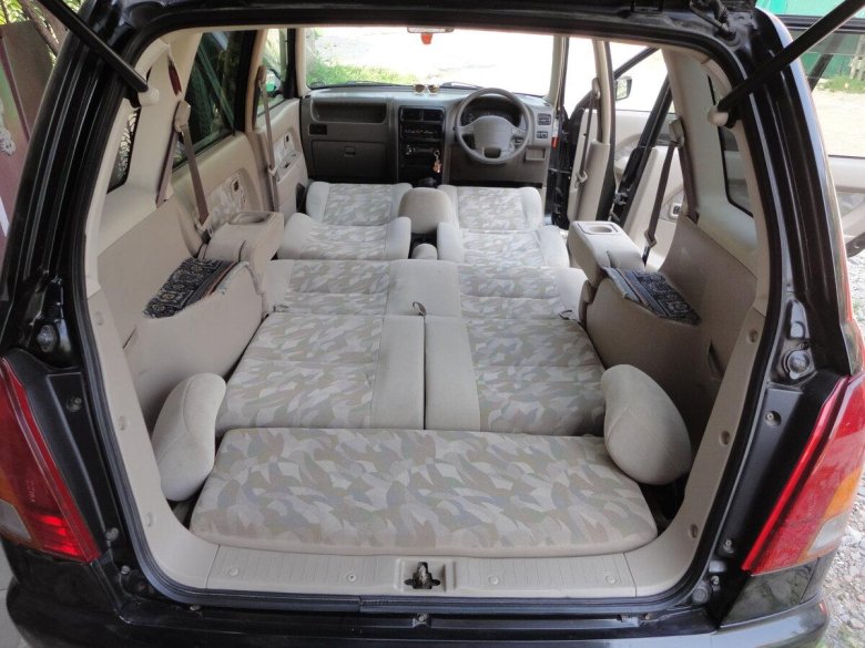 Daihatsu Pyzar, 1996