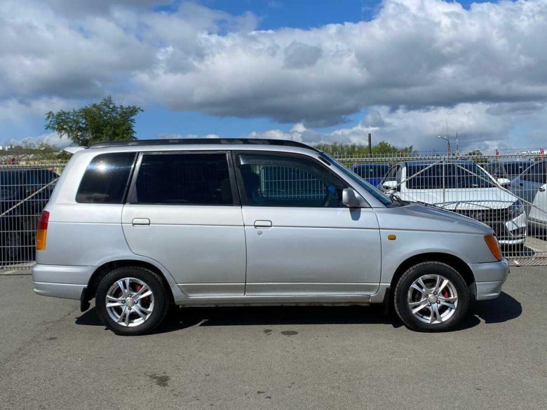 Daihatsu Pyzar, 1996