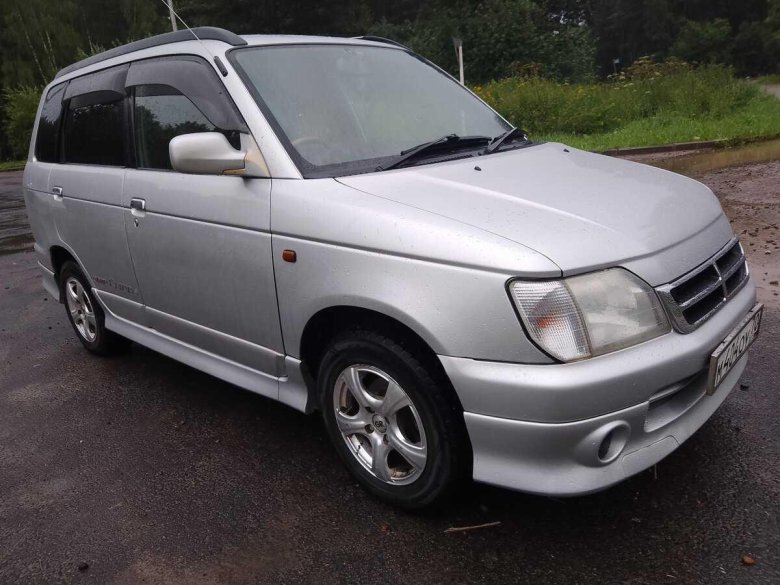 Daihatsu Pyzar 1999