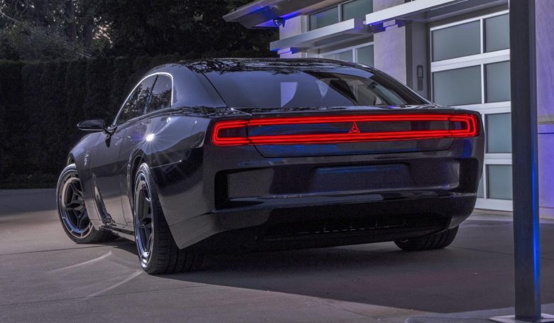 Dodge Charger Daytona srt