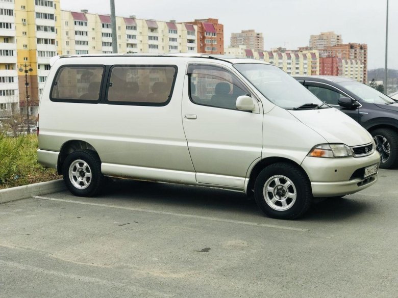 Тойота Региус 4вд